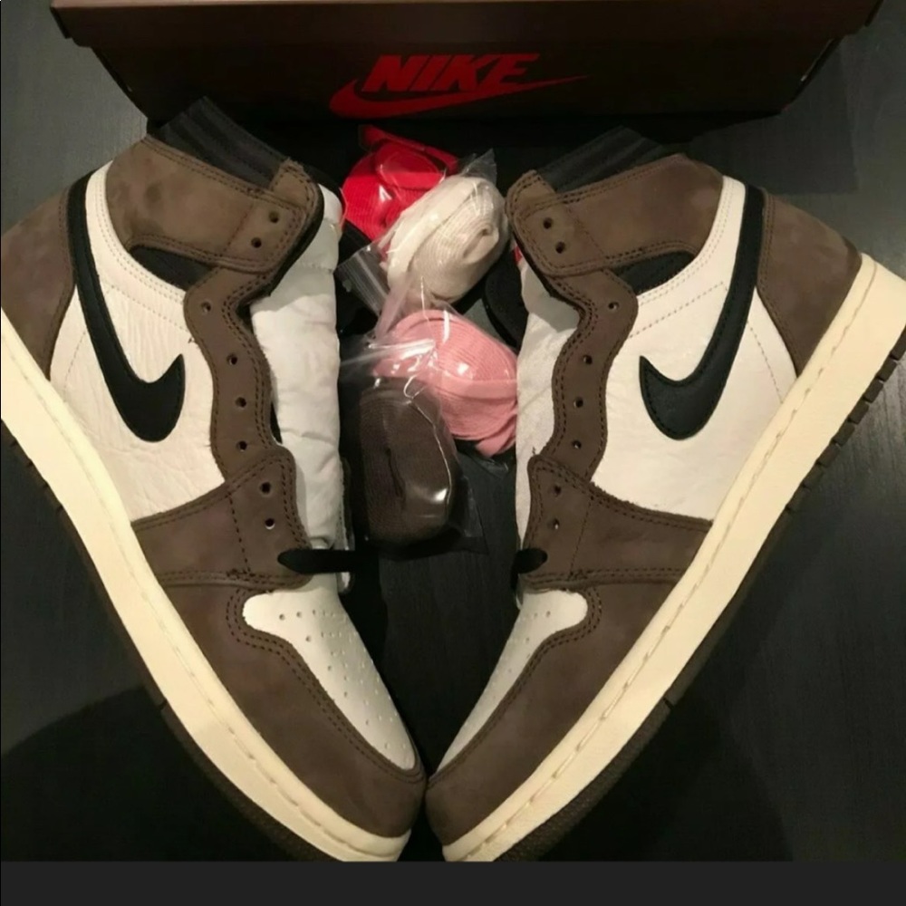Air Jordan 1 Travis Scott